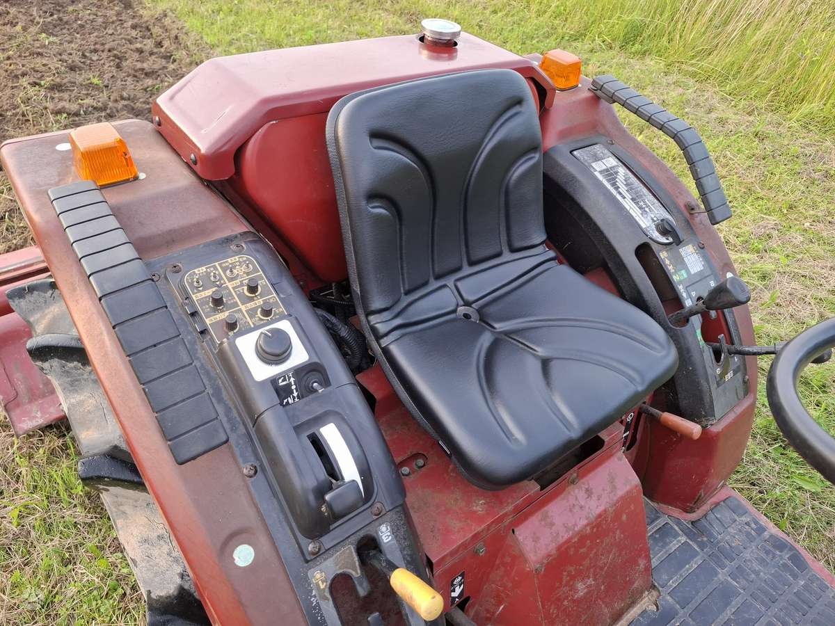 Mitsubishi MT185, tractors