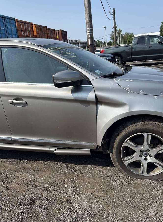 Volvo XC60 - 11