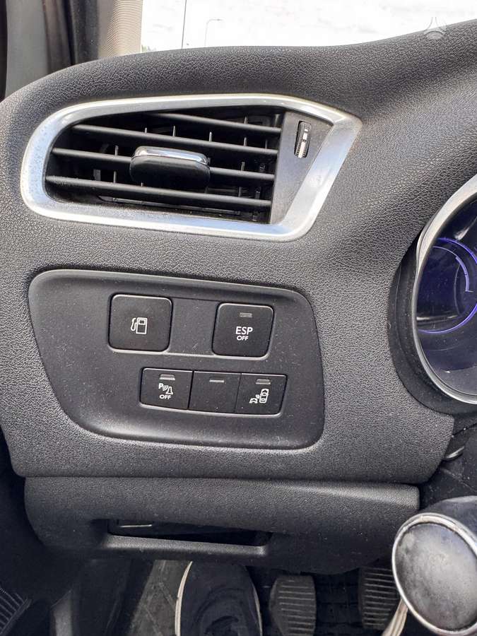 Citroen C4, 1.6 l., hatchback