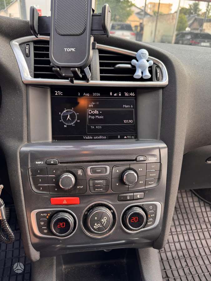 Citroen C4, 1.6 l., hatchback