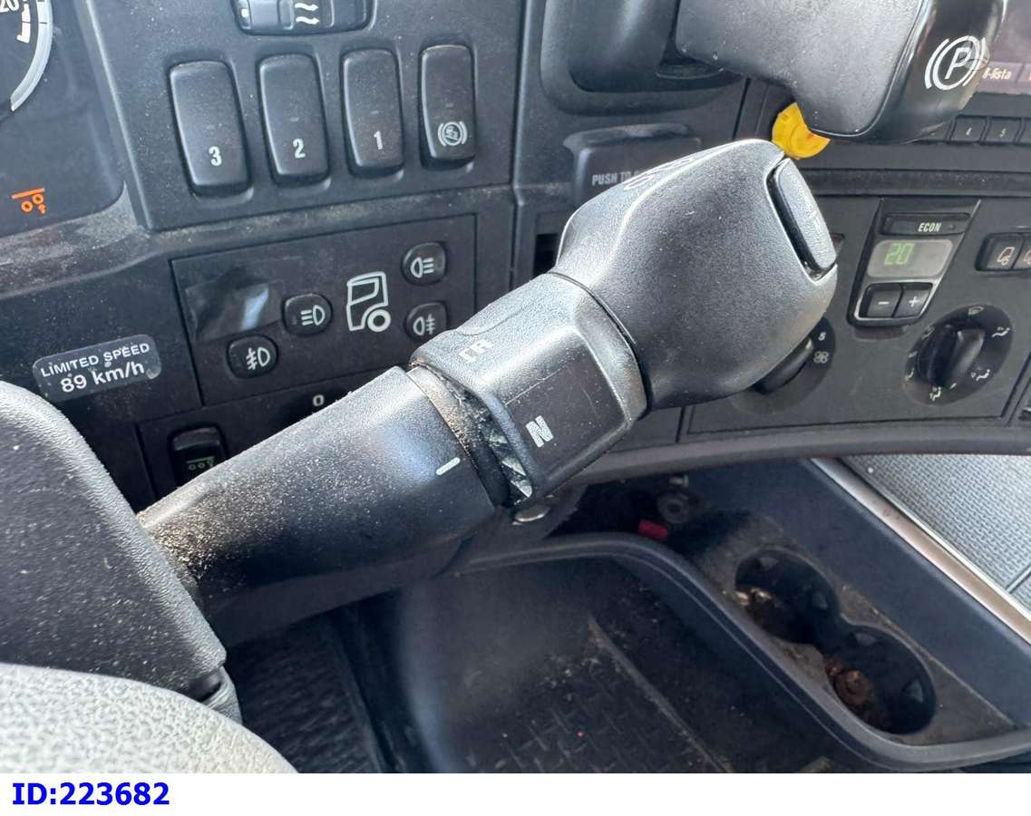 Scania R520 - 8x4 - Retarder, шасси