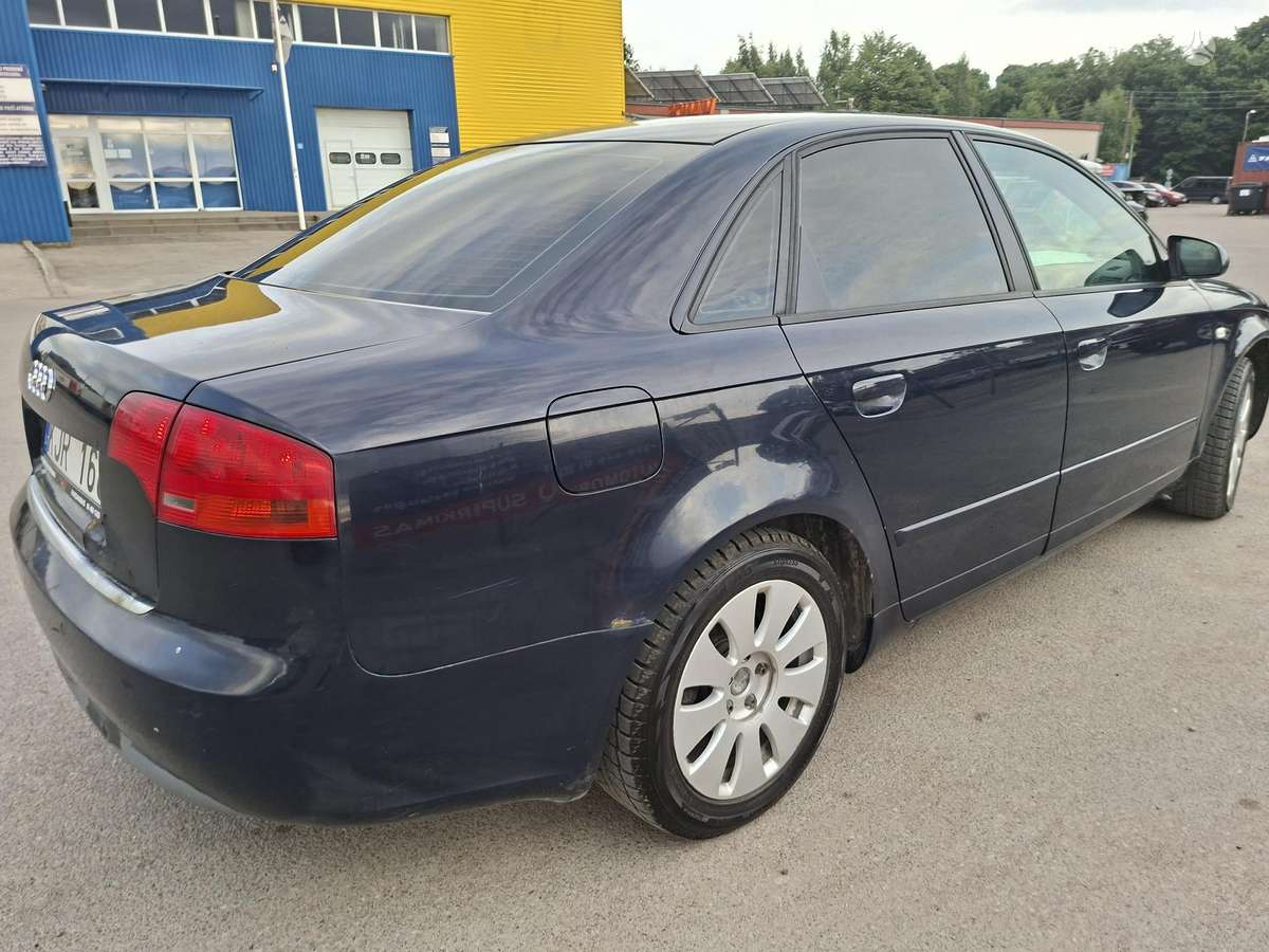 Audi A4, 2.0 l., Седан