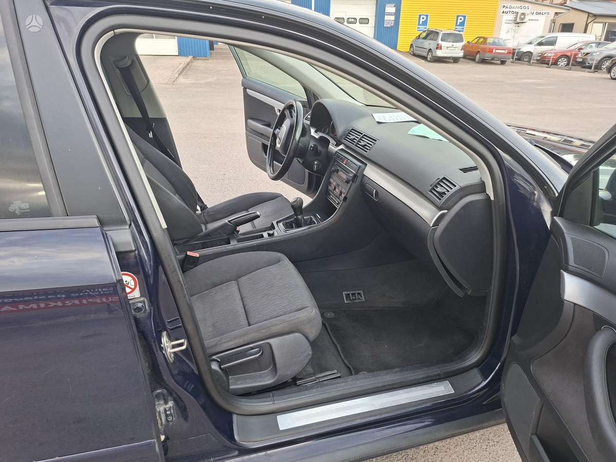 Audi A4, 2.0 l., Седан
