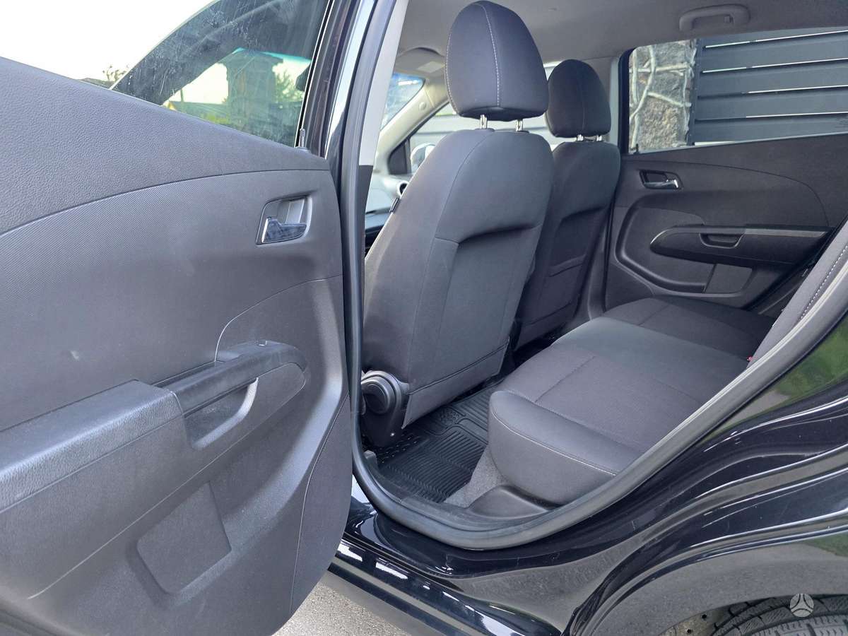 Chevrolet Aveo, 1.4 l., Хэтчбек