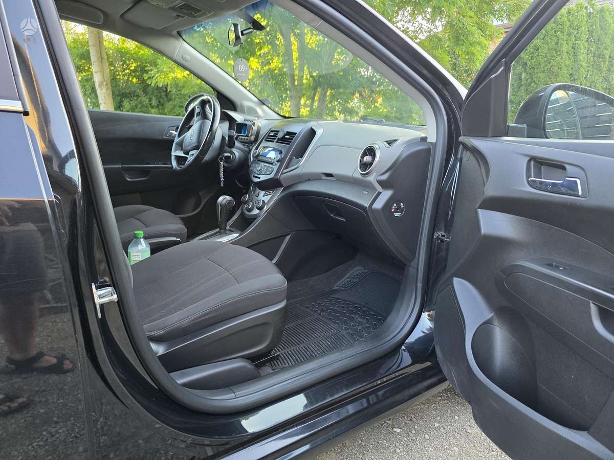 Chevrolet Aveo, 1.4 l., Хэтчбек