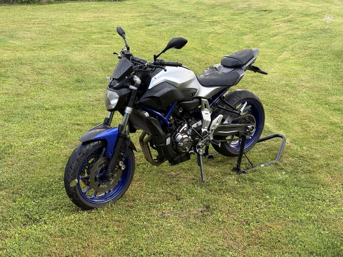 Yamaha MT 07 700cc, street / classic