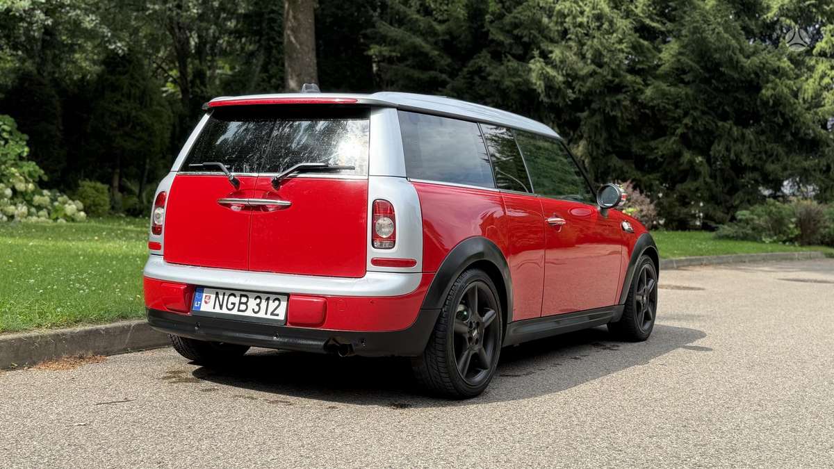 Mini Cooper, 1.6 l., hatchback