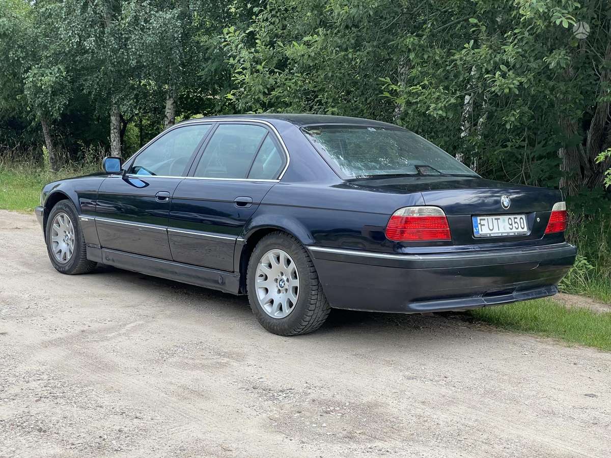 BMW 725, 2.5 l., Седан