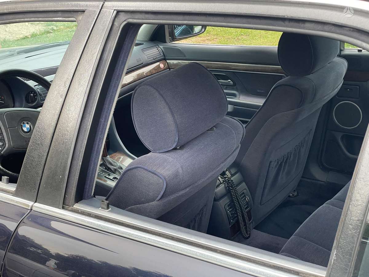 BMW 725, 2.5 l., Седан