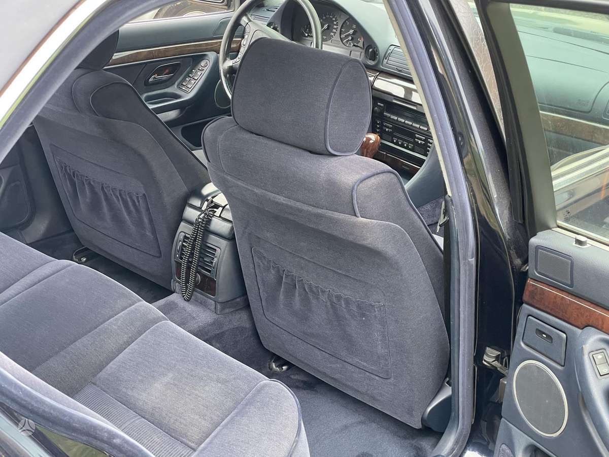 BMW 725, 2.5 l., Седан