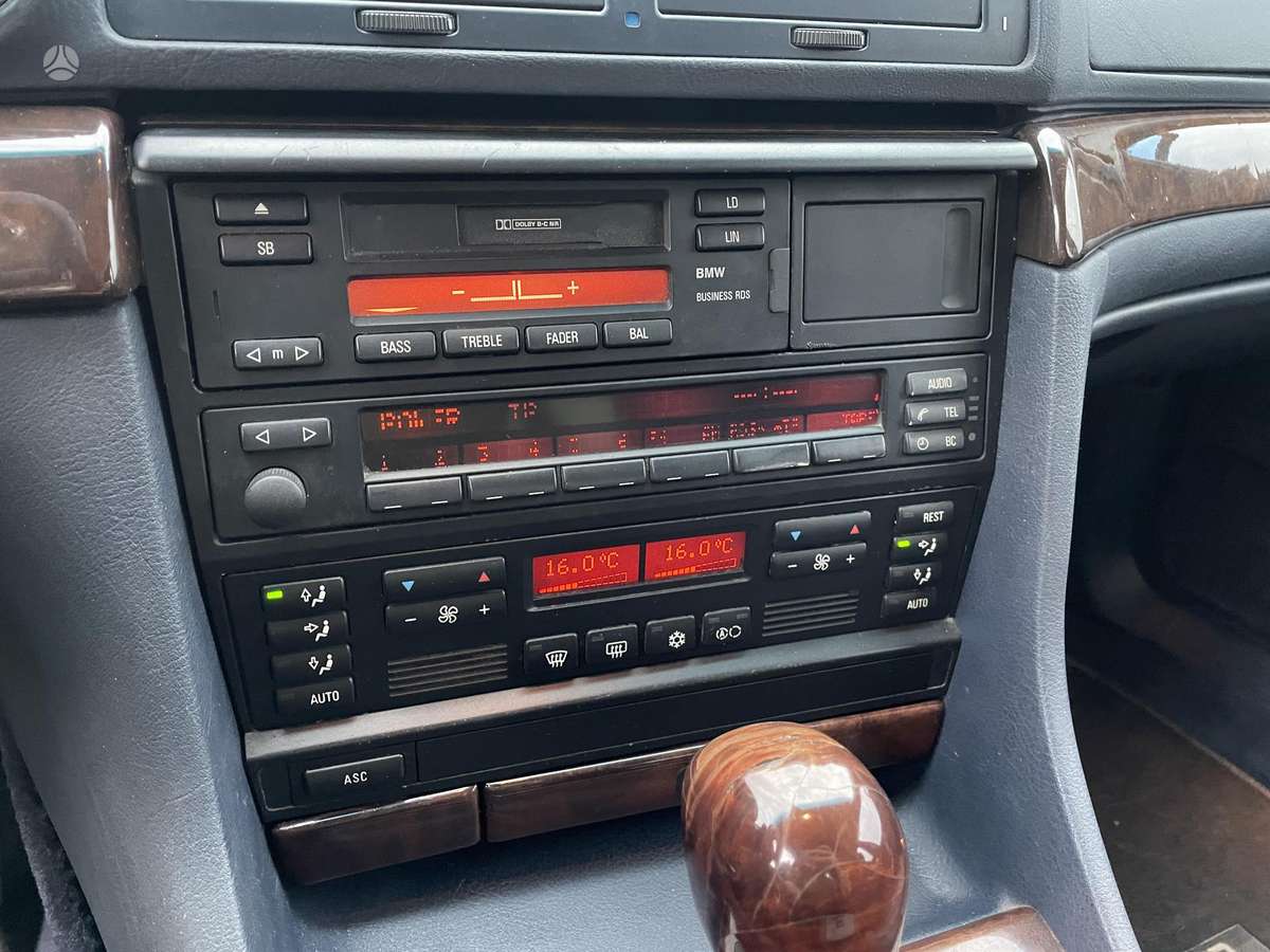 BMW 725, 2.5 l., Седан