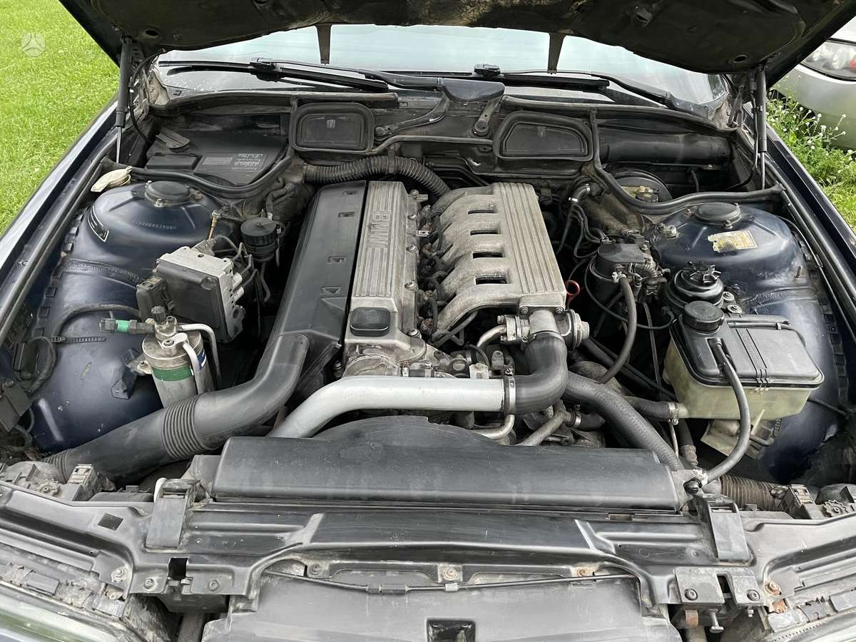 BMW 725, 2.5 l., Седан