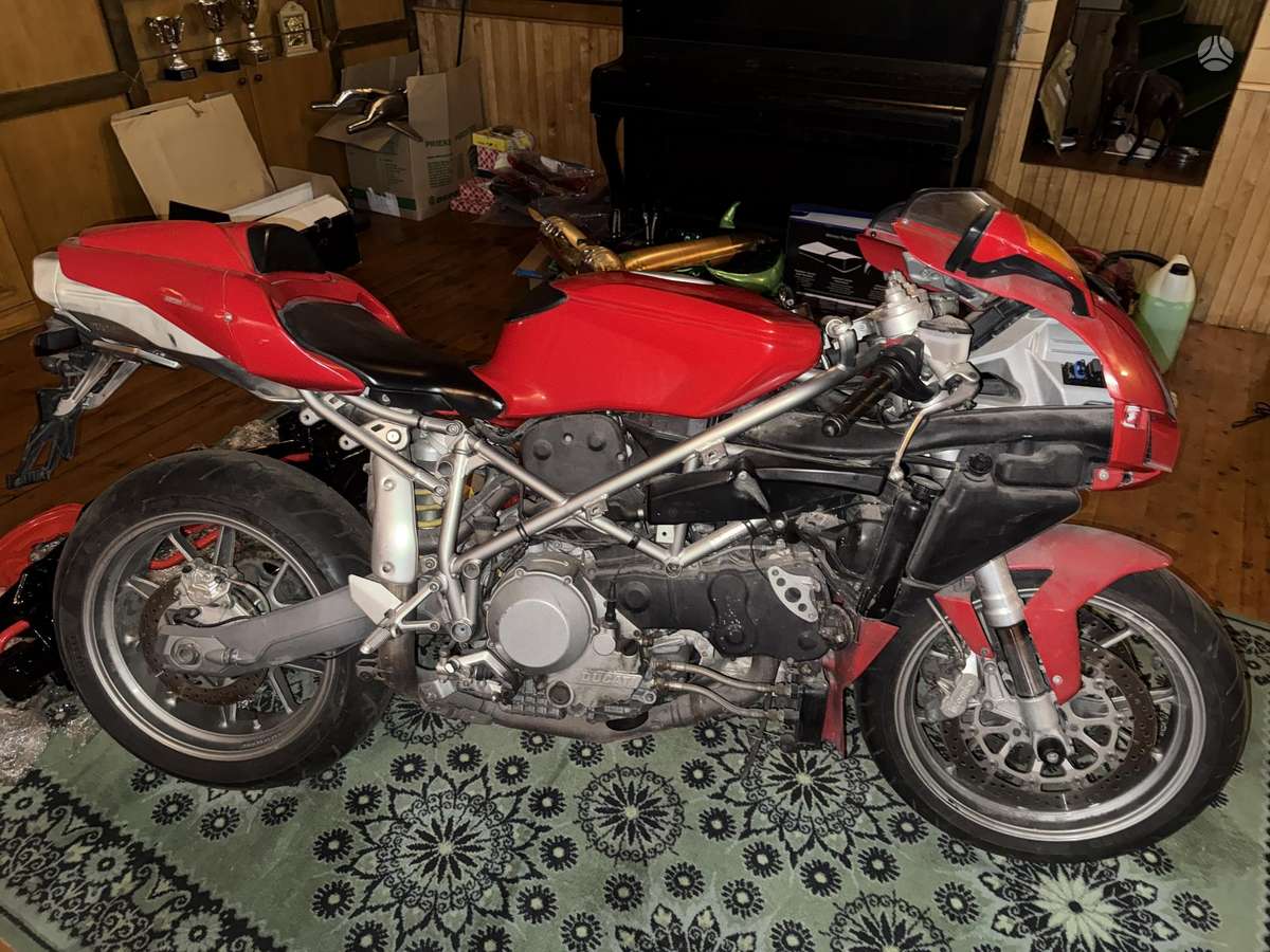 Ducati 749, superbikes