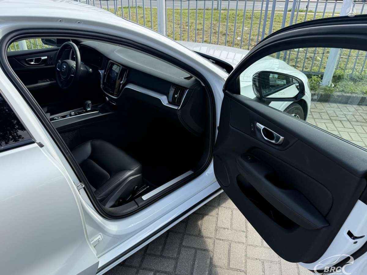 Volvo S60, 2.0 l., Седан