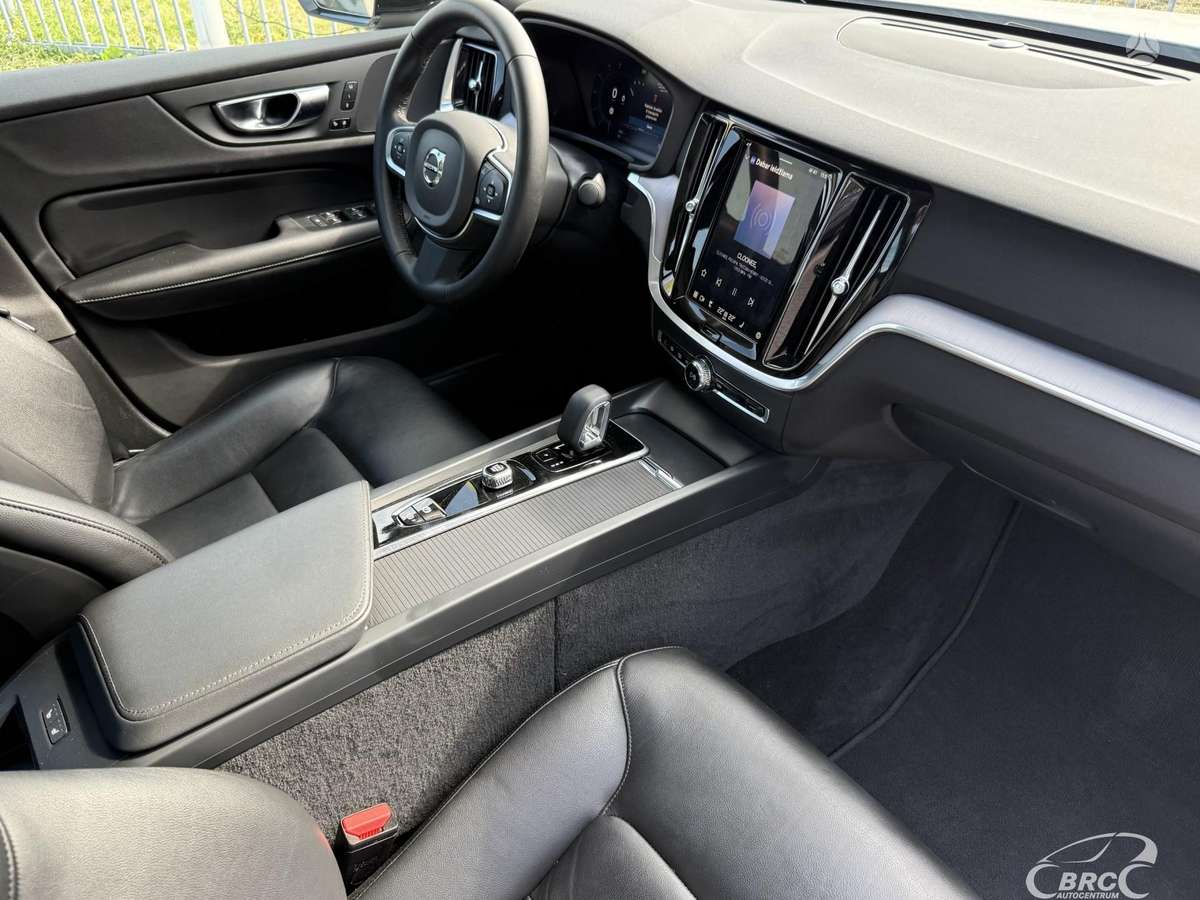 Volvo S60, 2.0 l., Седан