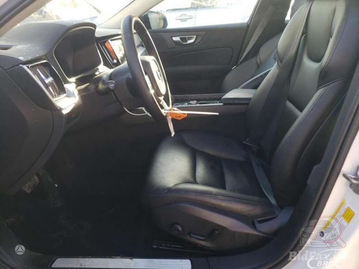 Volvo S60, 2.0 l., Седан