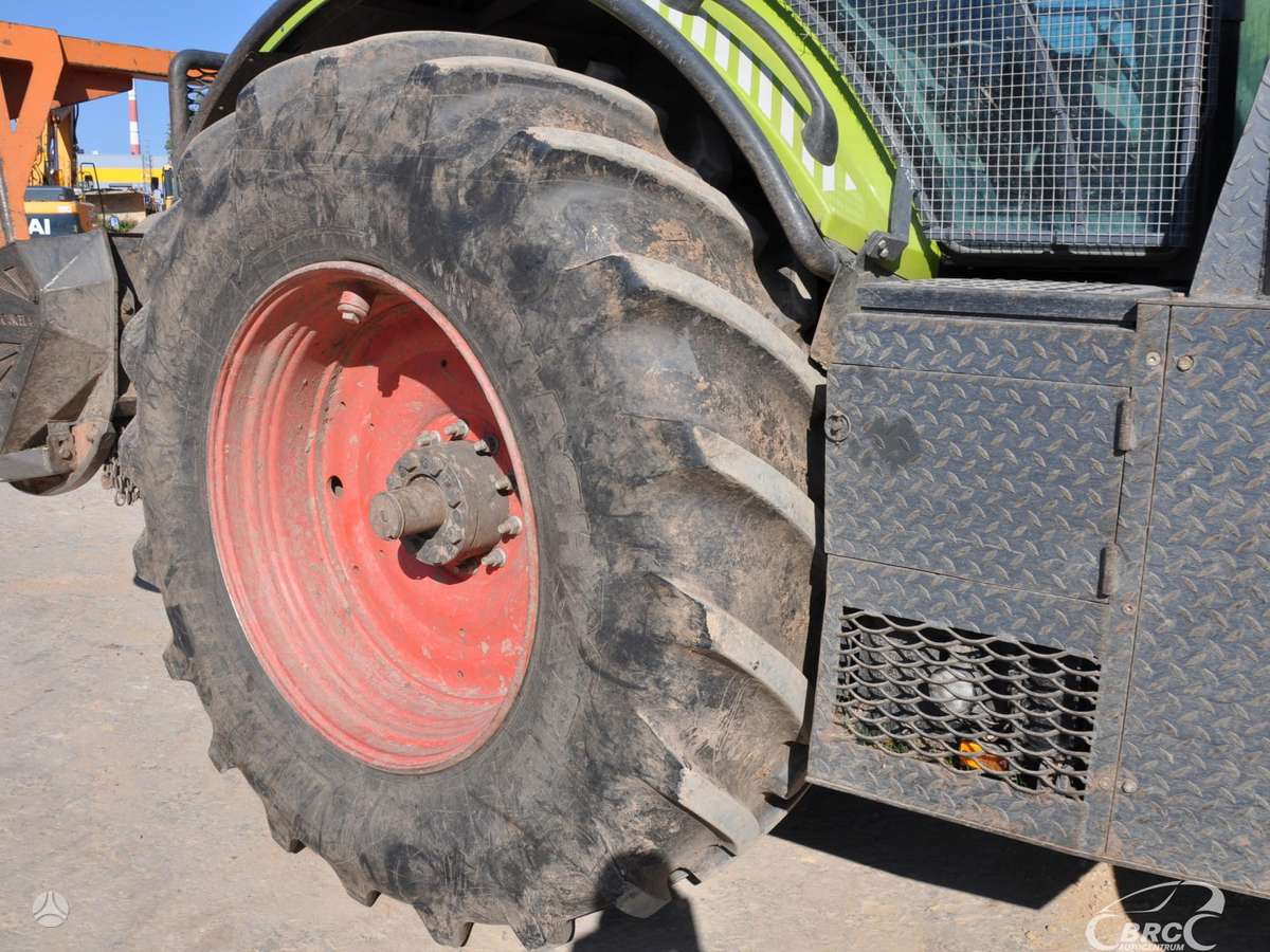 Claas Axion 870, tractors