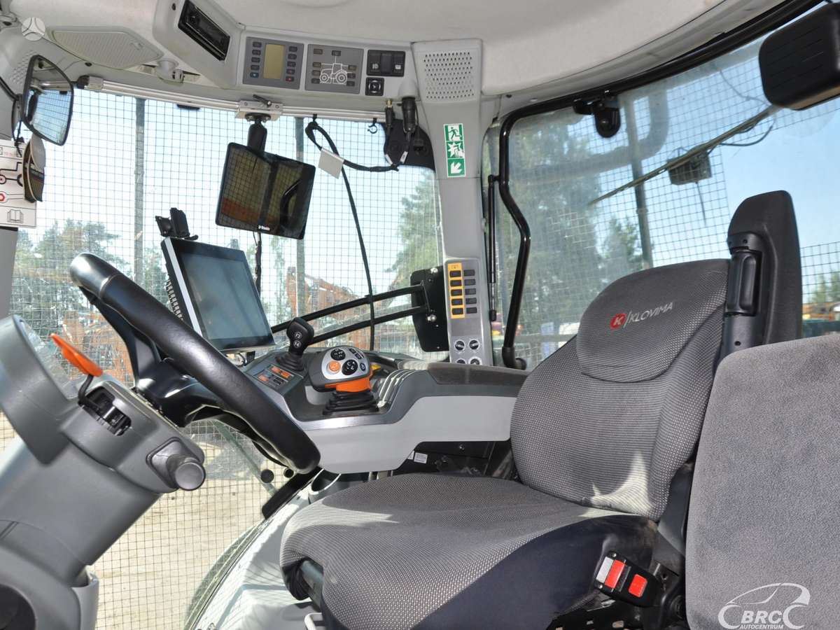 Claas Axion 870, tractors