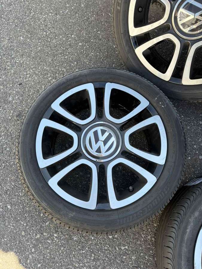 Volkswagen UP, light alloy, R16