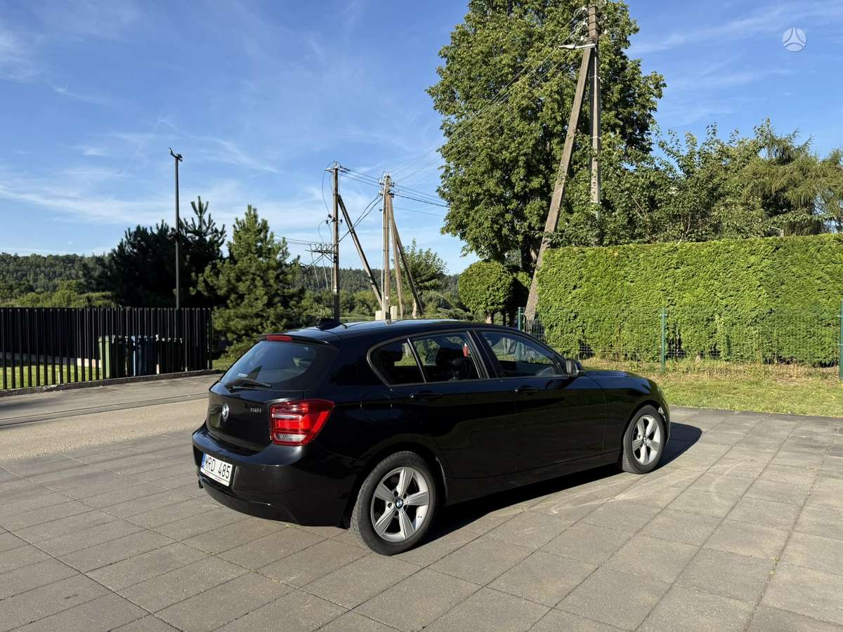 BMW 116, 1.6 l., hatchback