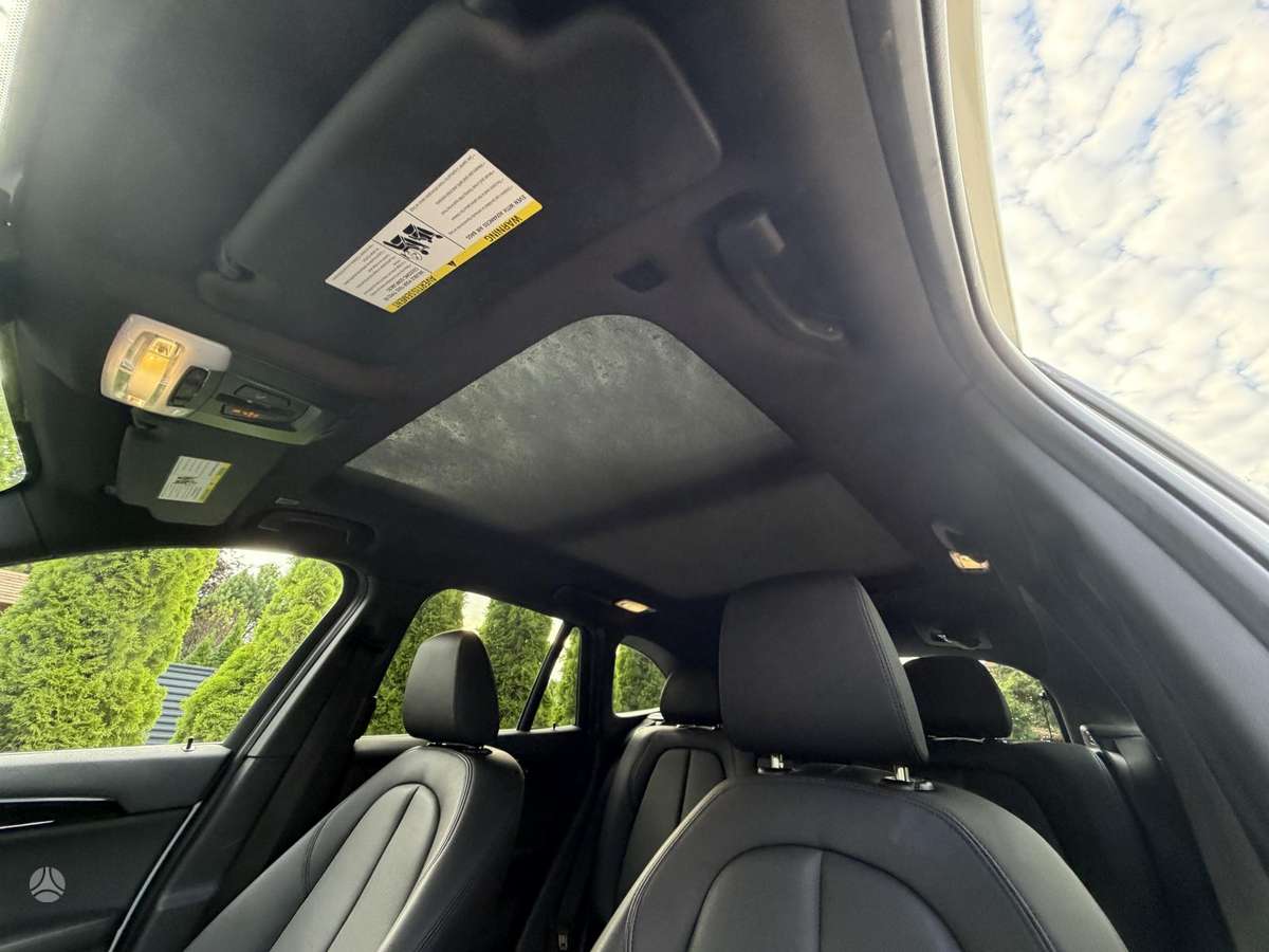 BMW X1, 2.0 l., Хэтчбек
