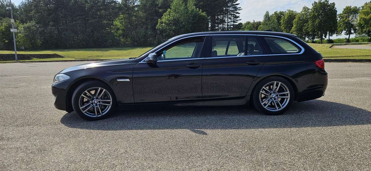 BMW 530, 3.0 l., Универсал