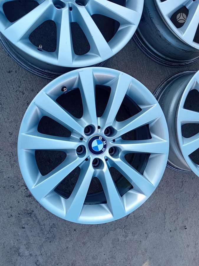 BMW, lengvojo lydinio, R18