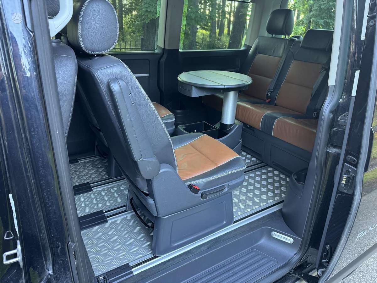 Volkswagen Multivan, 2.0 l., Минивэн