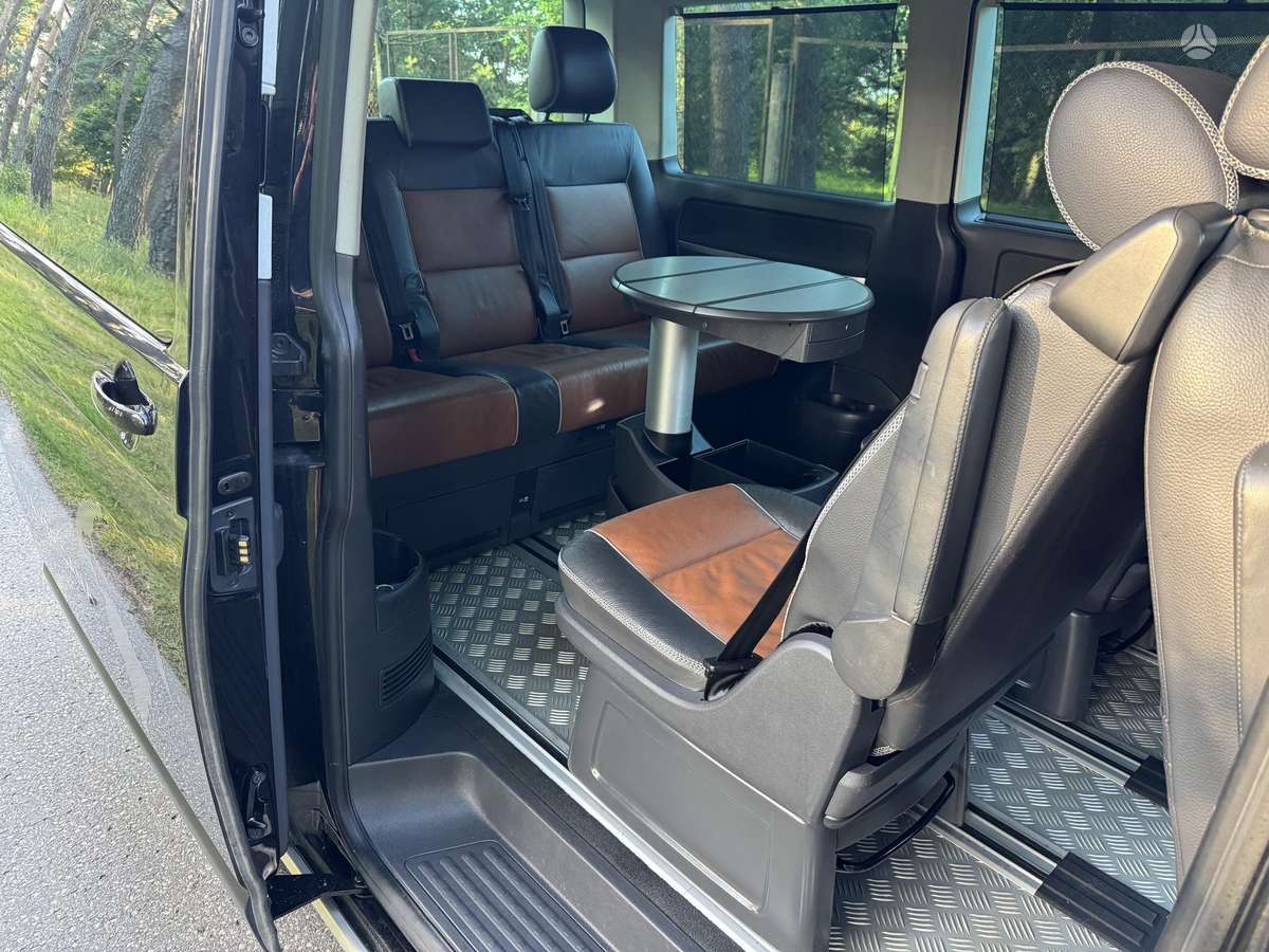 Volkswagen Multivan, 2.0 l., Минивэн
