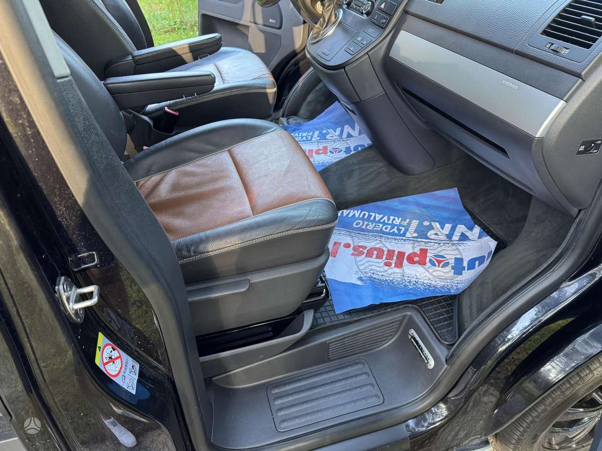Volkswagen Multivan, 2.0 l., Минивэн
