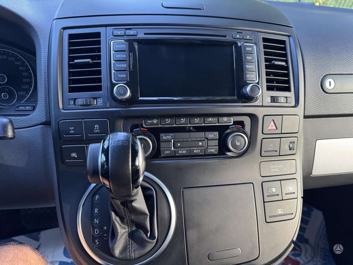 Volkswagen Multivan, 2.0 l., Минивэн