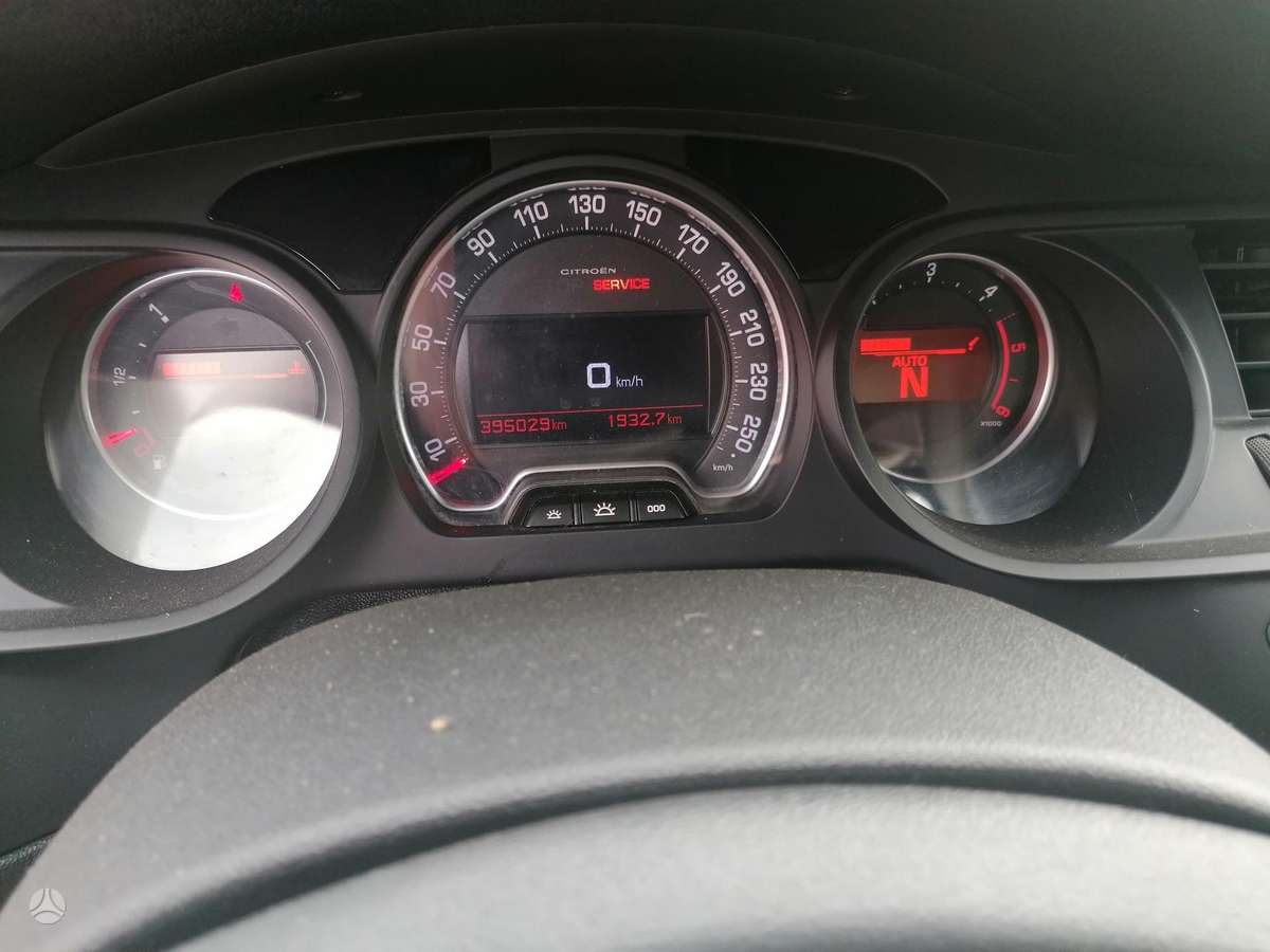 Citroen C5, 1.6 l., hatchback