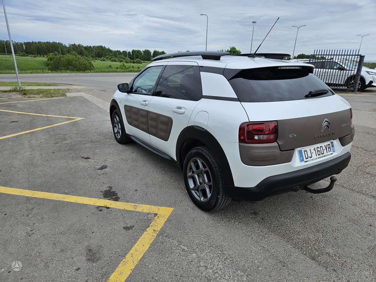 Citroen C4 Cactus, 1.2 l., hatchback