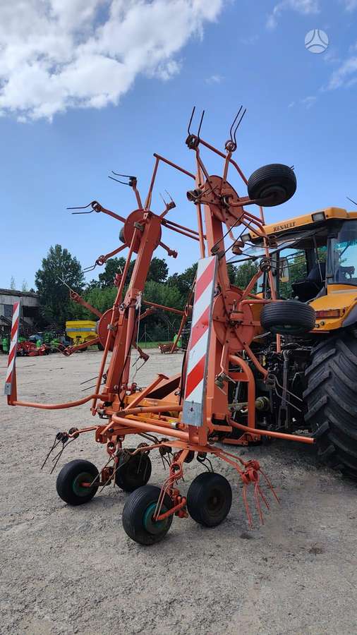 Kverneland 6593, tedders