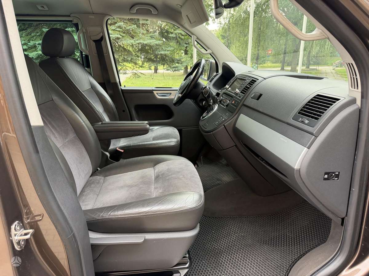 Volkswagen Multivan, 2.0 l., Минивэн