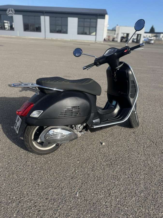 Piaggio Vespa 278cc, scooters / mopeds