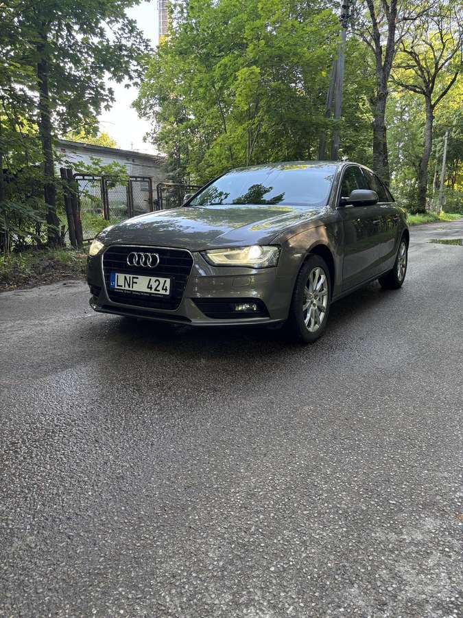 Audi A4, 3.0 l., Седан