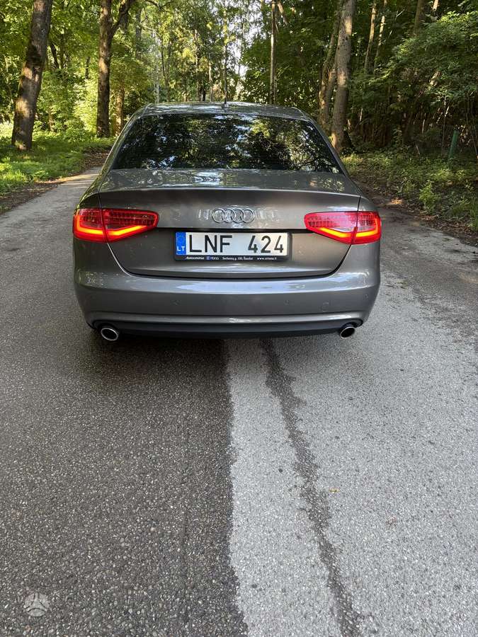Audi A4, 3.0 l., sedanas