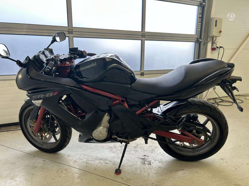 Kawasaki ER 649cc, street / classic