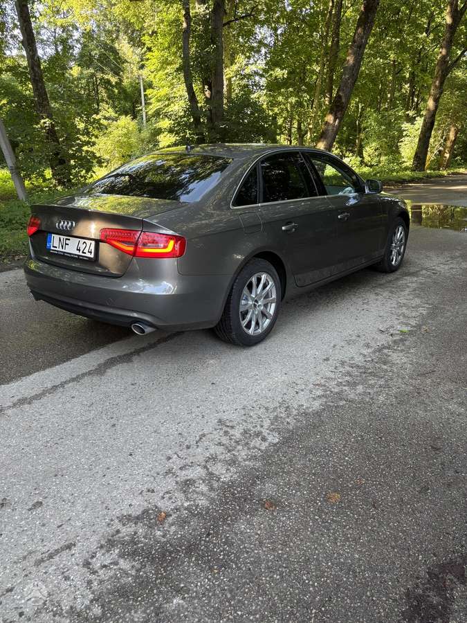Audi A4, 3.0 l., Седан