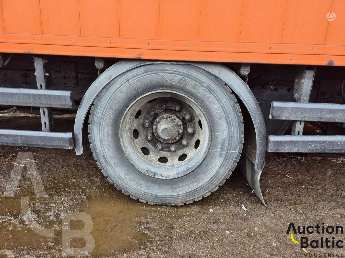 Scania P94D 260, box trucks / box vans
