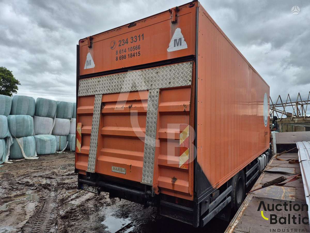 Scania P94D 260, box trucks / box vans