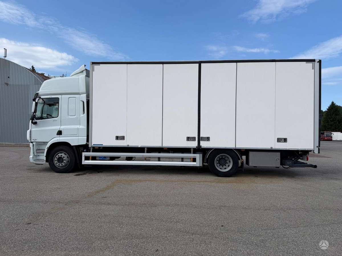 DAF CF370, box trucks / box vans