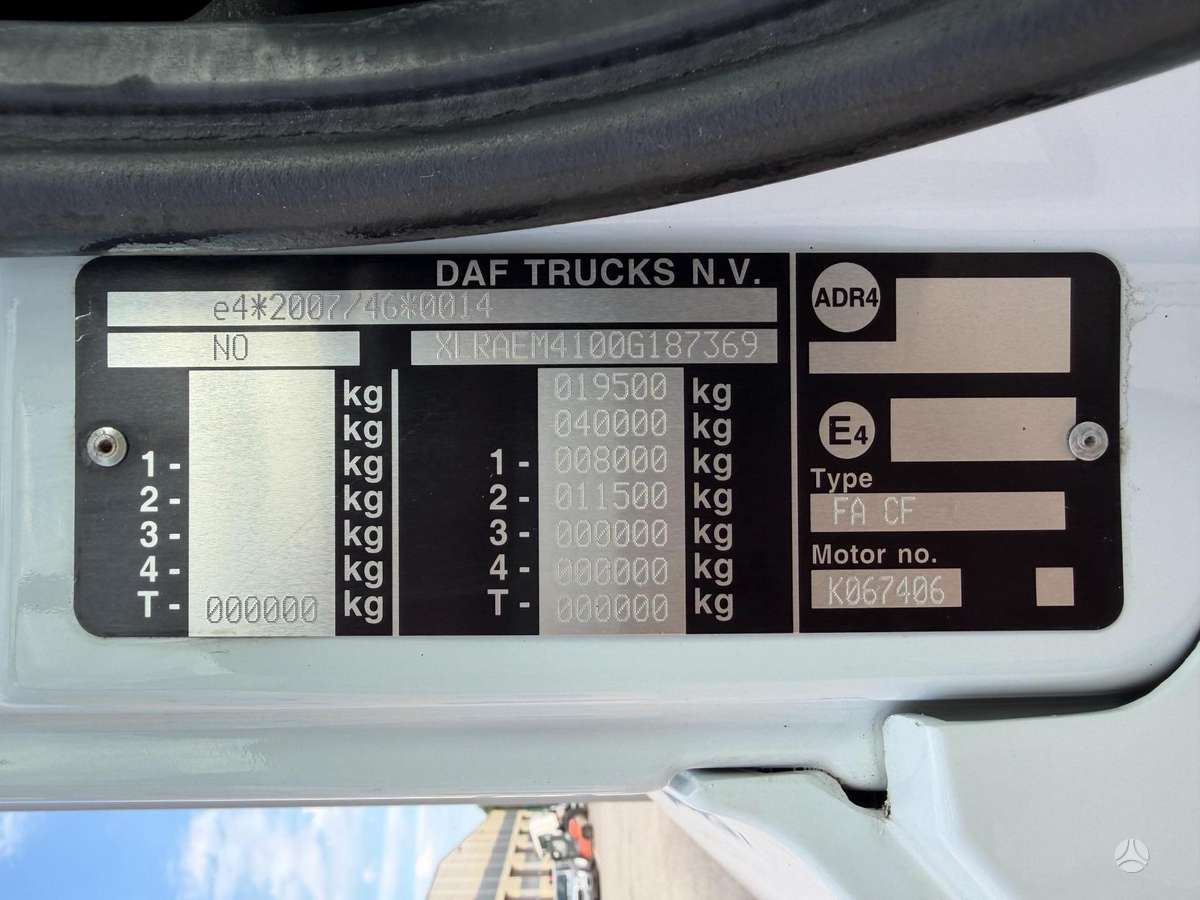 DAF CF370, box trucks / box vans