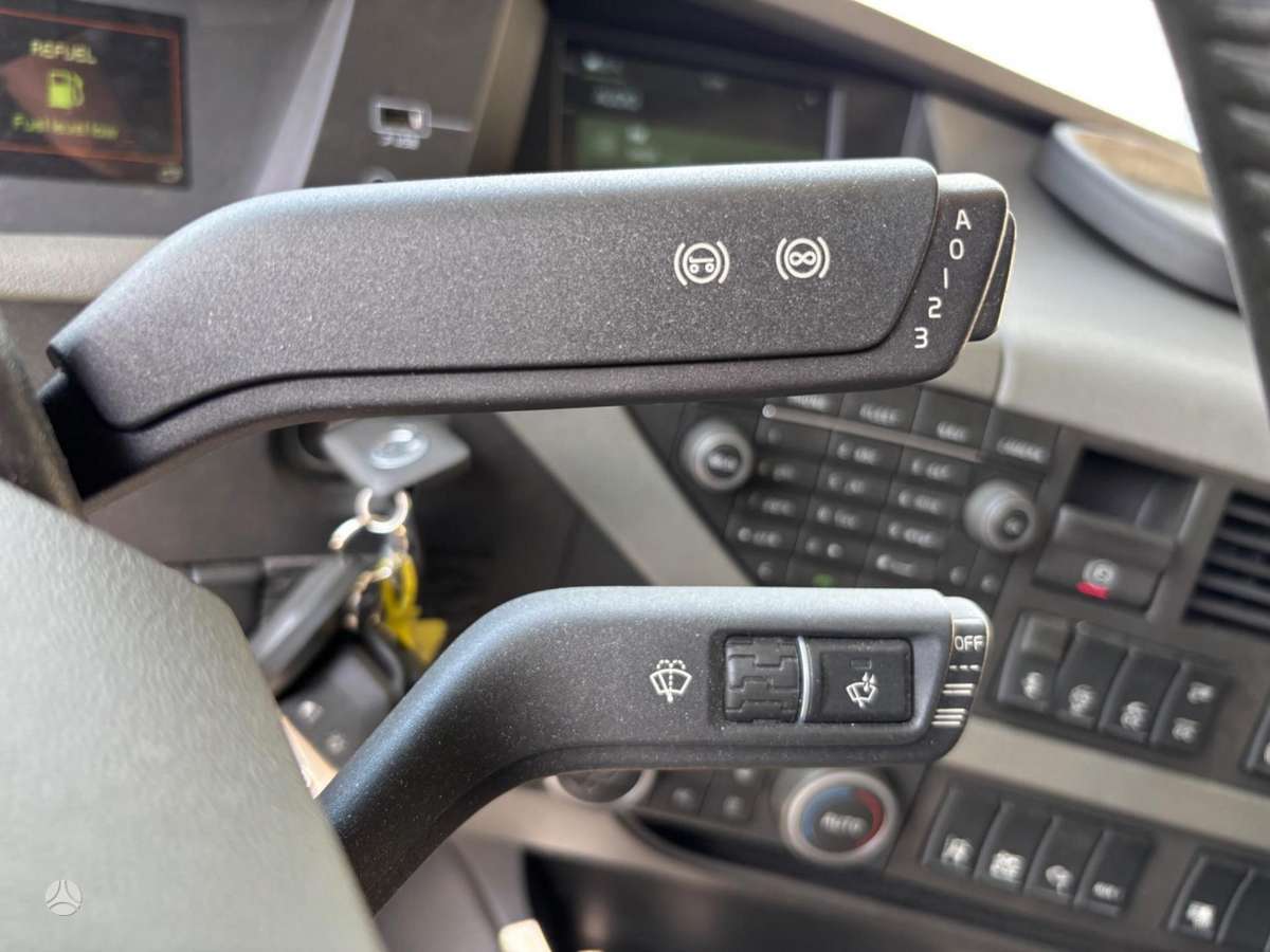 Volvo FH500, single sleeper