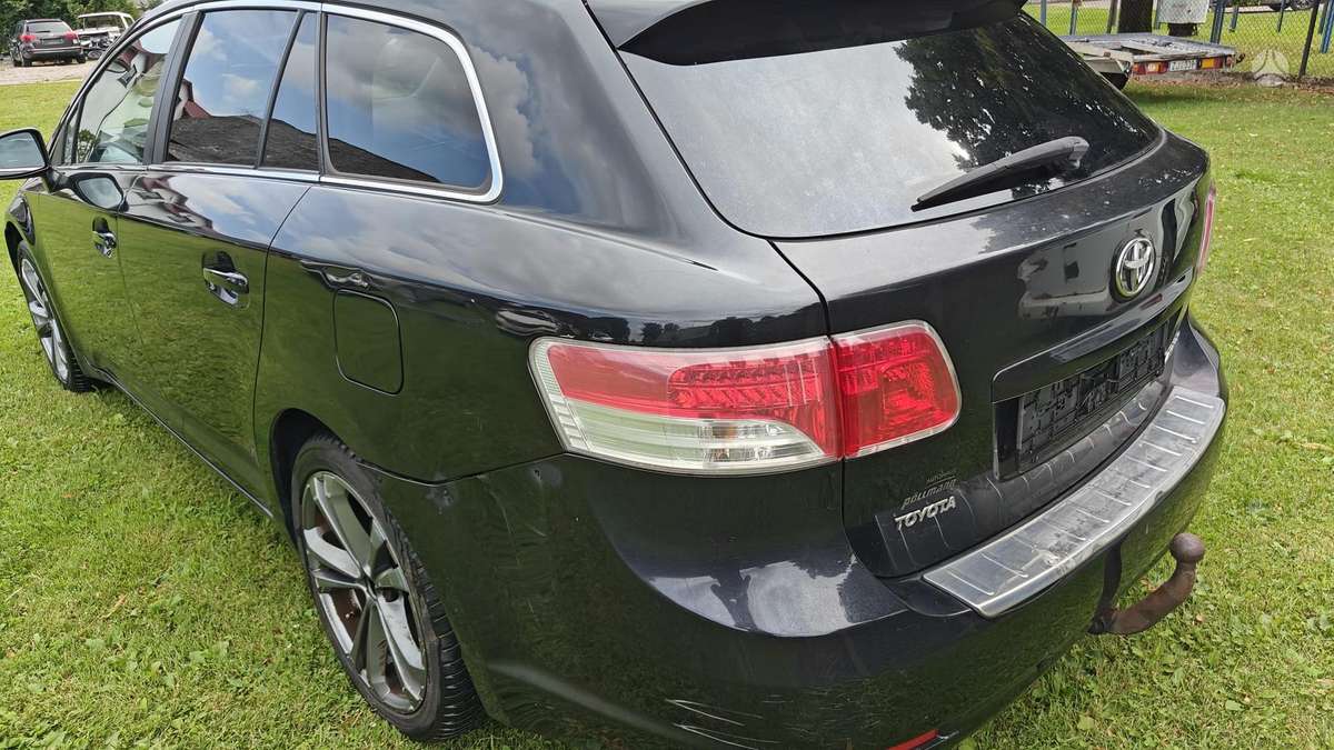 Toyota Avensis, 2.0 l., Универсал