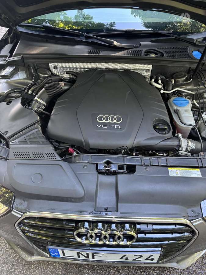 Audi A4, 3.0 l., Седан