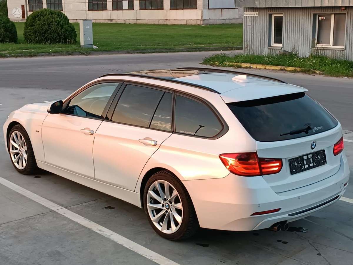 BMW 330, 3.0 l., universalas