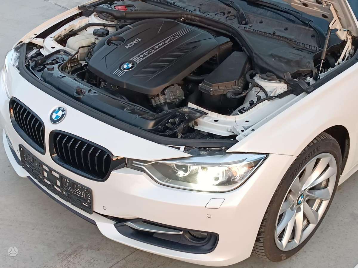 BMW 330, 3.0 l., wagon