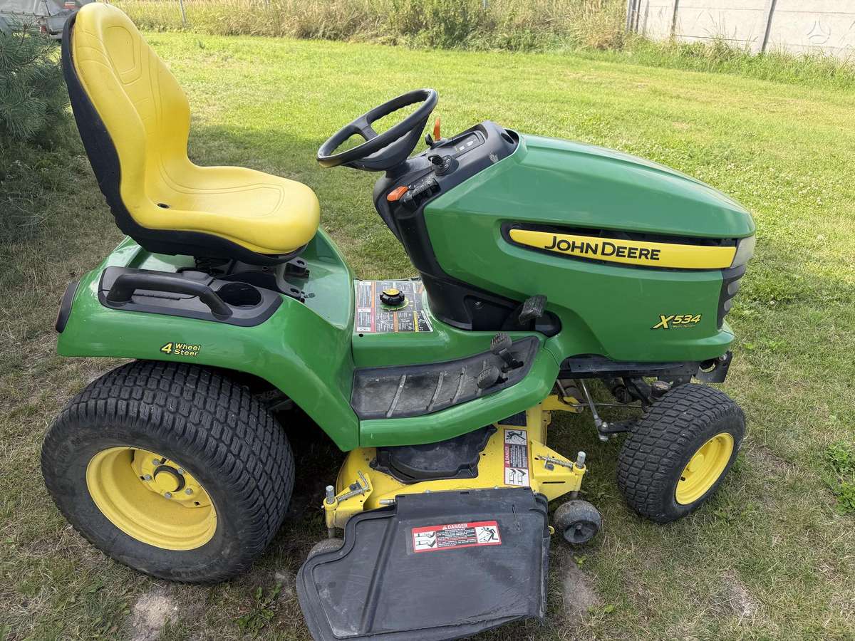 John Deere X534, sodo traktoriai